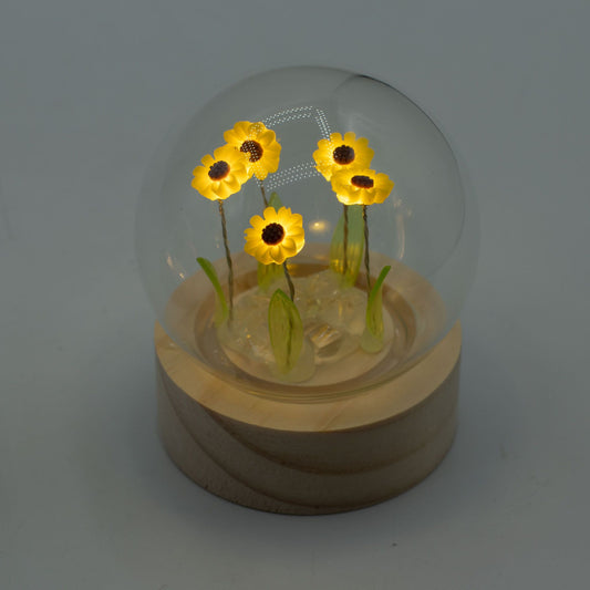 Floral Glow kerti kupola – 5 napraforgó – LED akkumulátoros