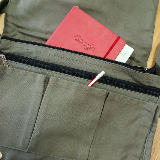 Vászon Laptop Táska – Olivazöld