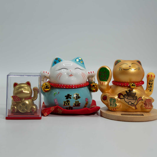 Mini napelemes integető macska dobozban – sárga