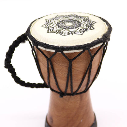 Kézzel készített széles tetejű djembe dob – 15 cm