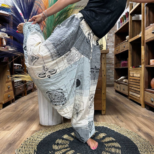 Jóga és fesztiválnadrág – Aladdin himalájai minta szürke alapon