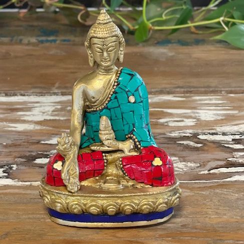 Sárgaréz Buddha figura – Kezek lefelé – 11,5 cm