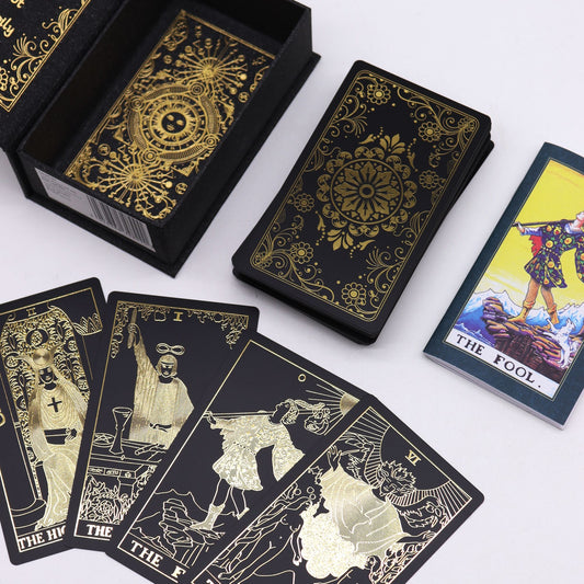 Aranyfóliás Tarot készlet könyvvel – díszdobozos kiadás