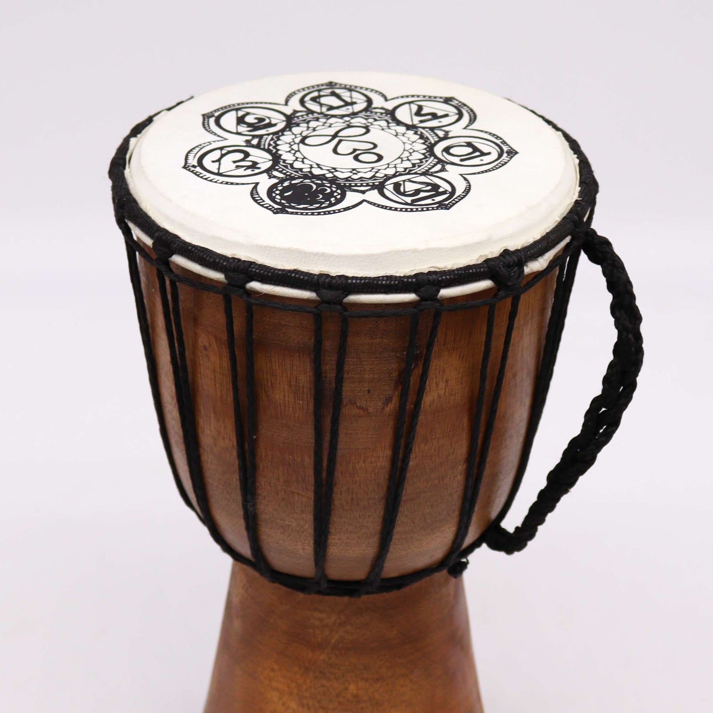 Kézműves széles tetejű djembe dob – 30 cm