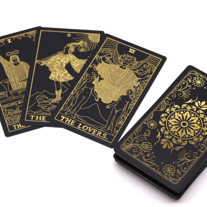 Aranyfóliás Tarot készlet könyvvel – díszdobozos kiadás