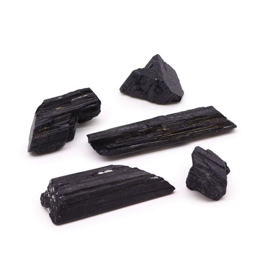 Ásványminták - Indiai turmalin 1kg (kb. 20-30 darab - 5-10cm)