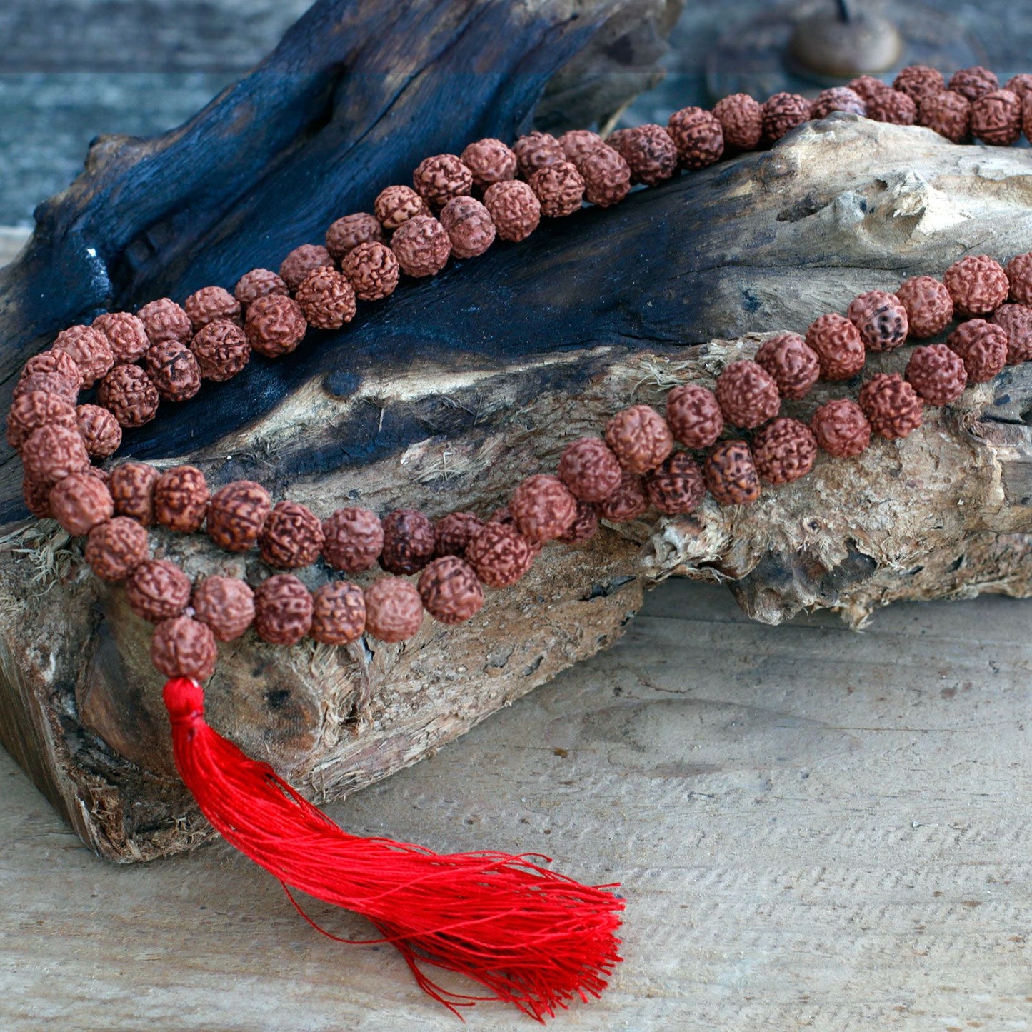108 szemes Rudraksha Mala – barna