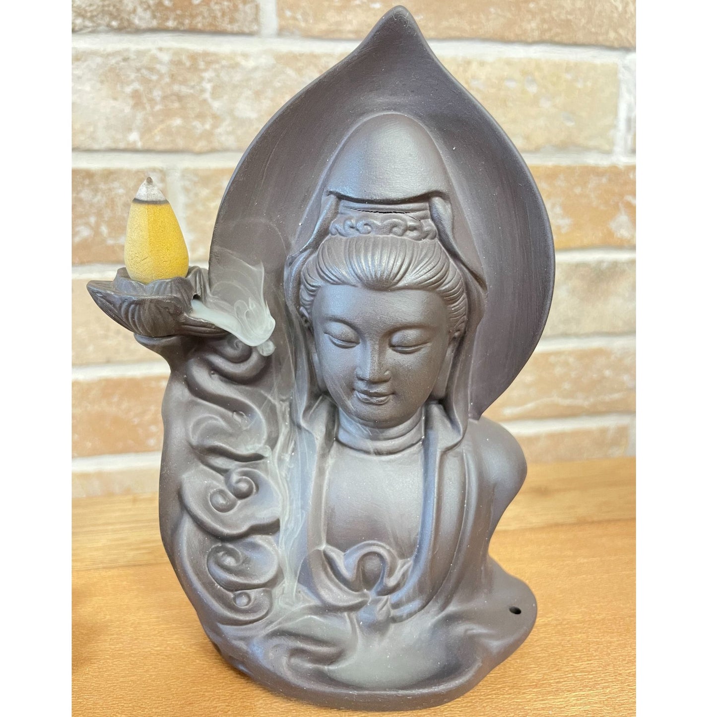 Füstölő vízesés - Nyugodt Buddha