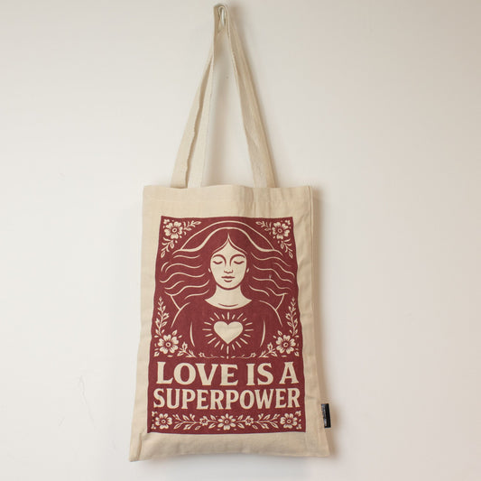 Nomad Sari Iconic Toni Tote táska – A szeretet szupererő – Natúr, 283 g-os (10oz)
