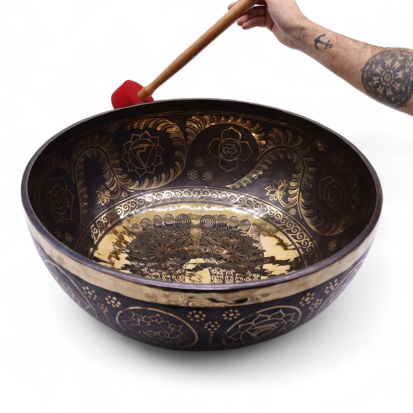 Gravírozott – Óriási rezgő lábú állótál – 50x20 cm (10,7 kg)