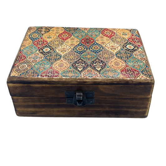 Közepes méretű kerámia mázas fadoboz - 15x10x6cm - Hagyományos mintázatú