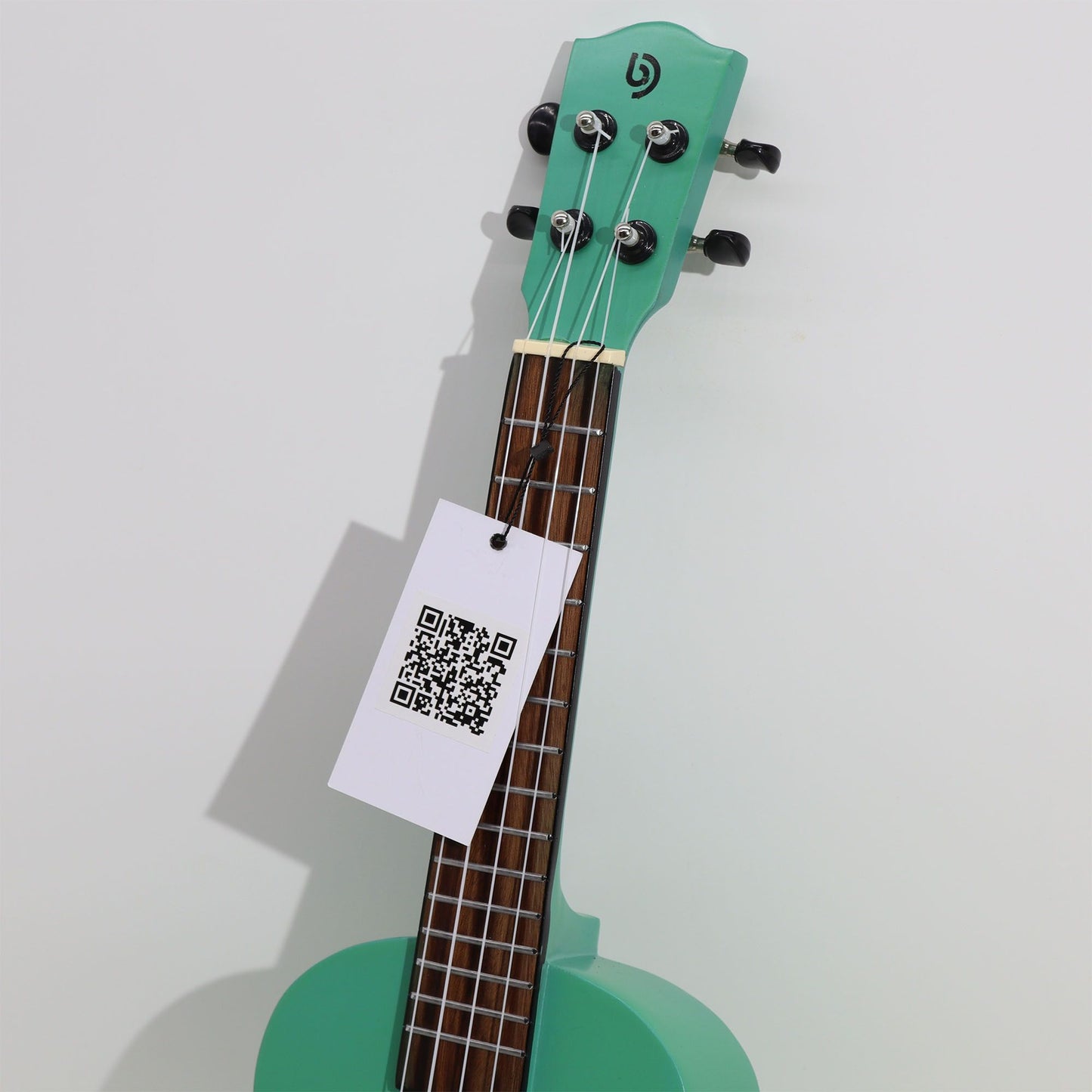 Kézműves ukulele – narancssárga „sunburst” kivitel (4 húros)
