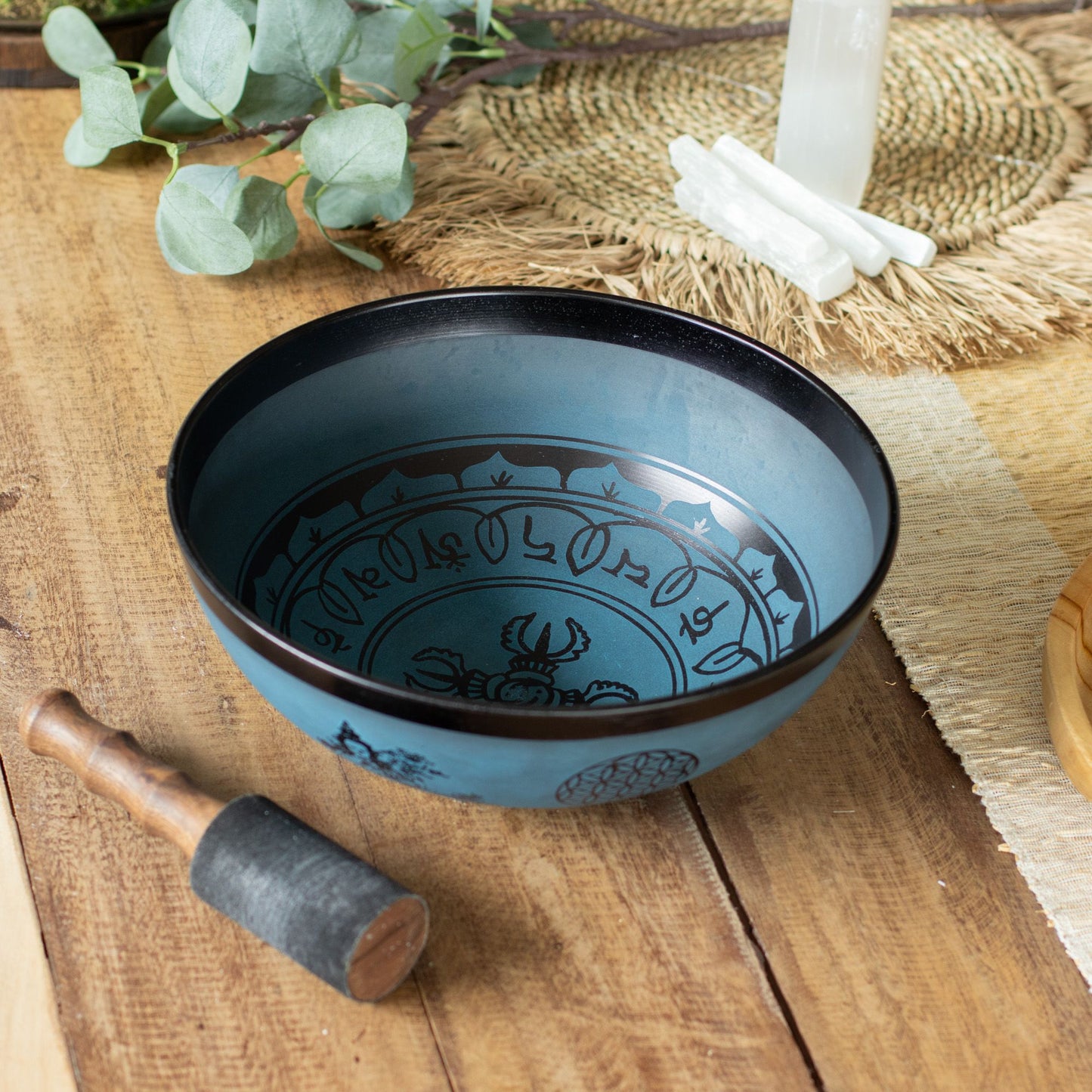 Nagy alumínium éneklő tál – tibeti dupla Dorje kivitel – kék (27 cm)