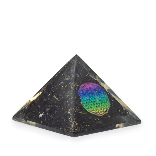 Kis Organit Piramisok 5.5x4.5cm - Élet Virága - Fekete Turmalin Forgács