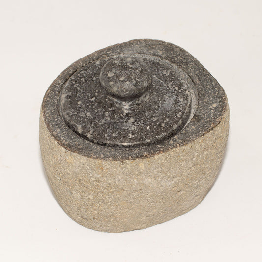 Természetes folyami kő földelő edény – Kicsi (kb. 9x7cm)