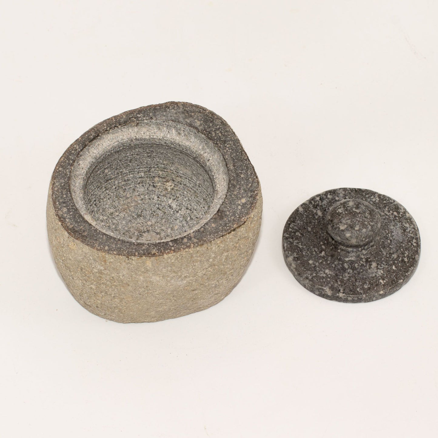 Természetes folyami kő földelő edény – Kicsi (kb. 9x7cm)