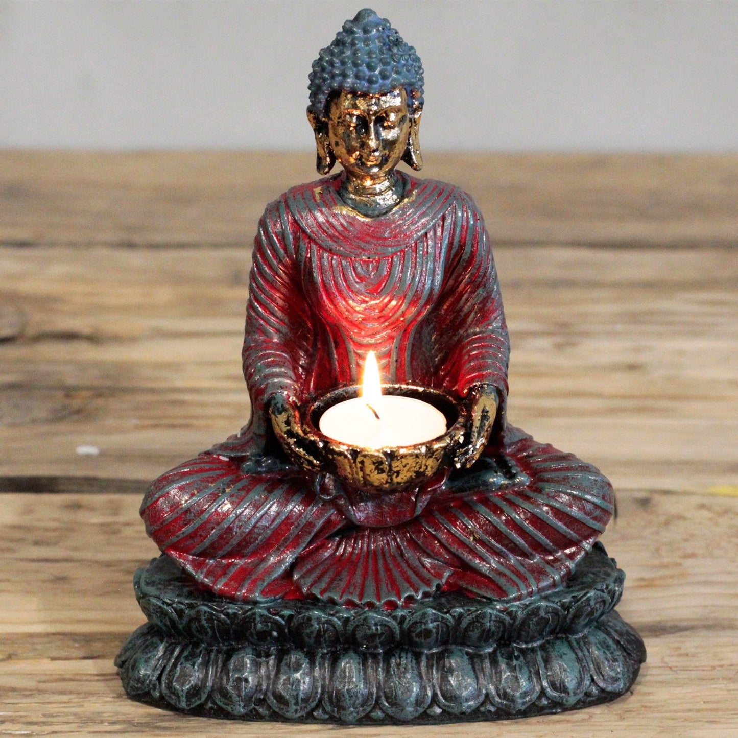 Antik Buddha – Hívő Gyertyatartó