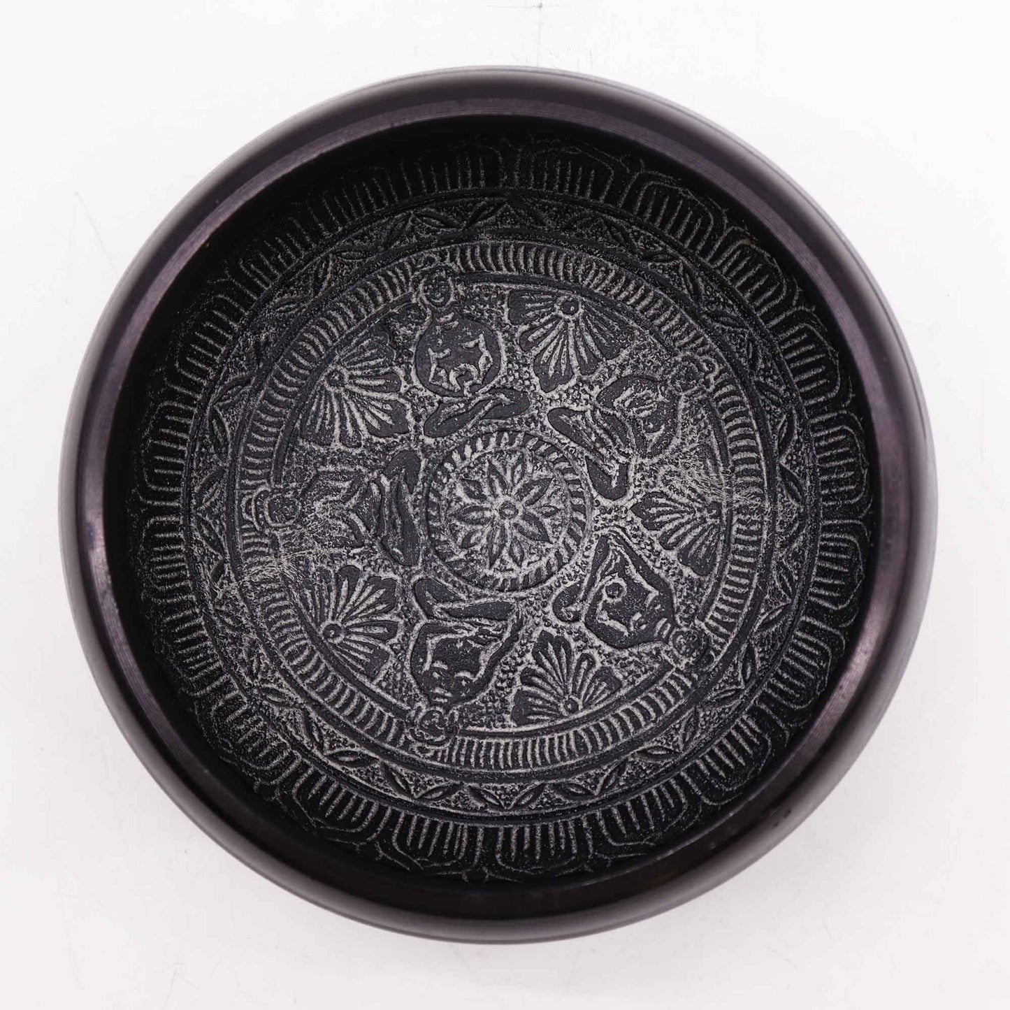 Földpor hangtál – Om öt Buddha – 16 cm