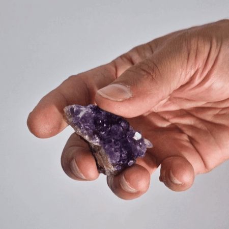Kis természetes, magas minőségű ametiszt klaszter (kb. 3-8 cm)