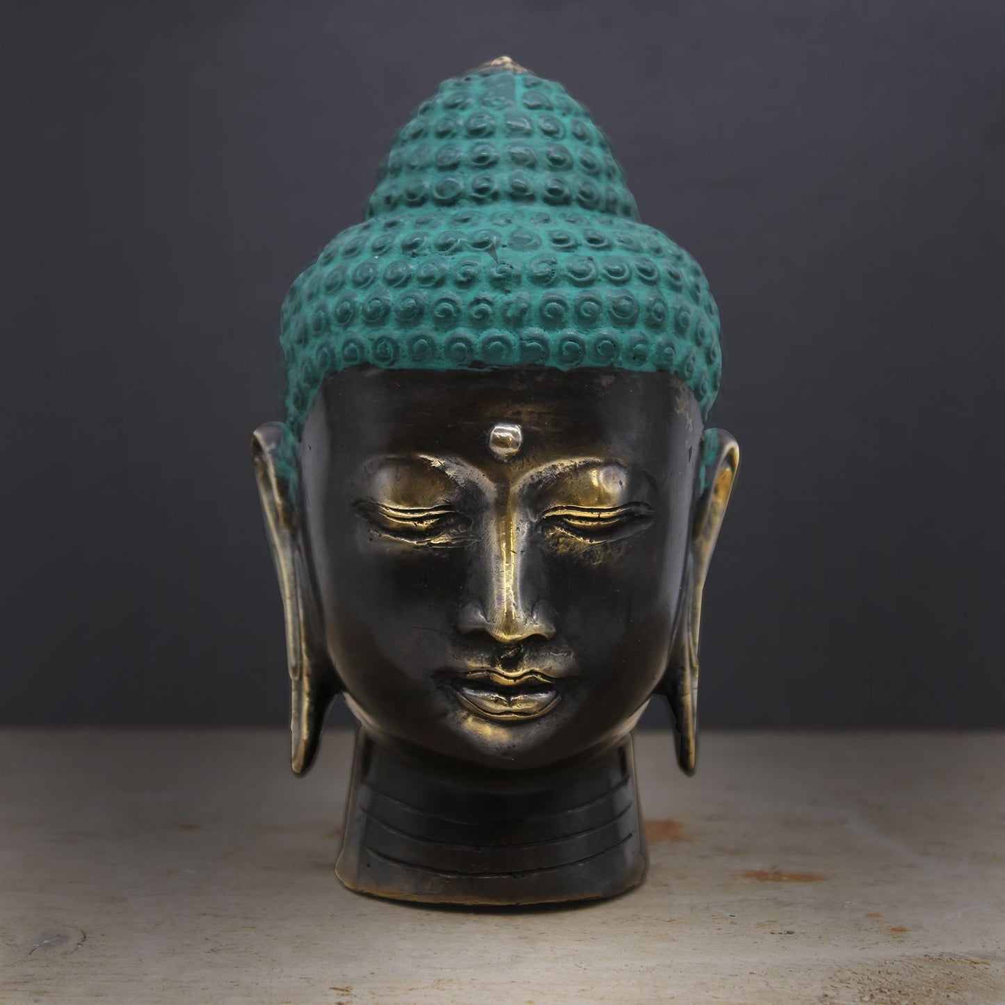 Nagy antik sárgaréz Buddha fej