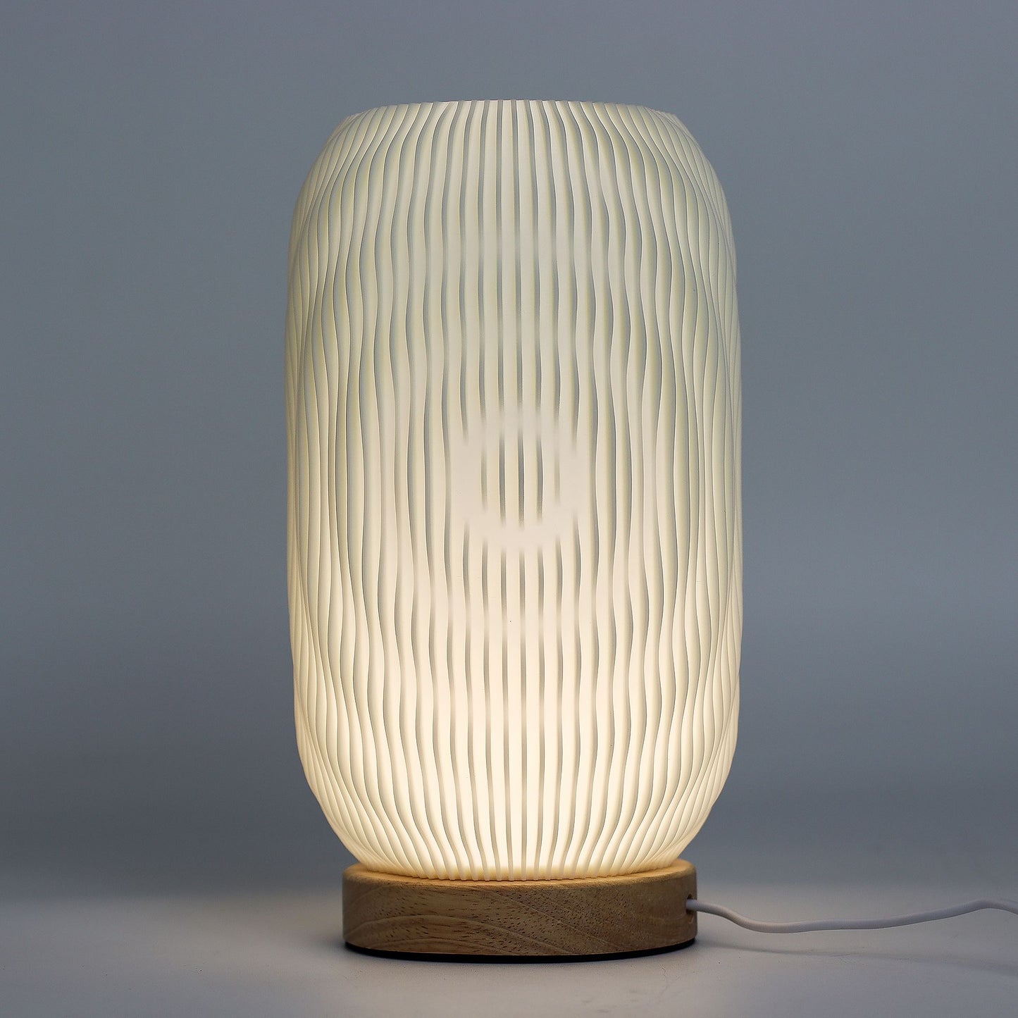 New Wave lámpa – USB – 3 fokozat – Modern, csavart design