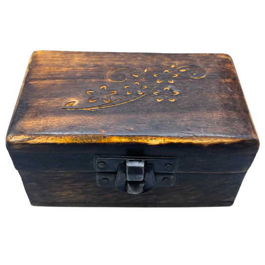 5 db-os fa tablettatartó készlet 9x5x4 cm – faragott mintákkal