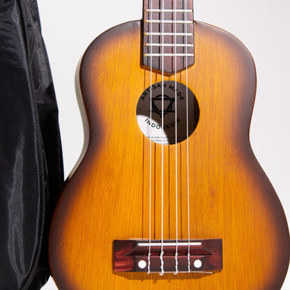 Kézműves ukulele – narancssárga „sunburst” kivitel (4 húros)