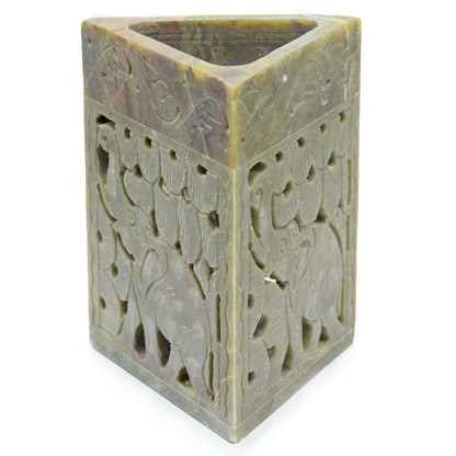 Háromszög alakú szappankő illóolaj-párologtató, 11x9 cm – Elefánt