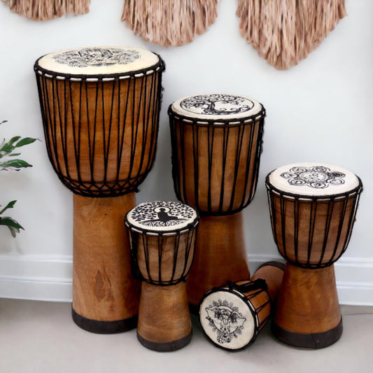 Kézzel készített széles tetejű djembe dob – 15 cm