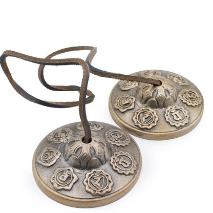 Prémium sárgaréz tibeti Tingsha - Hét csakra - kb. 7cm (255g)