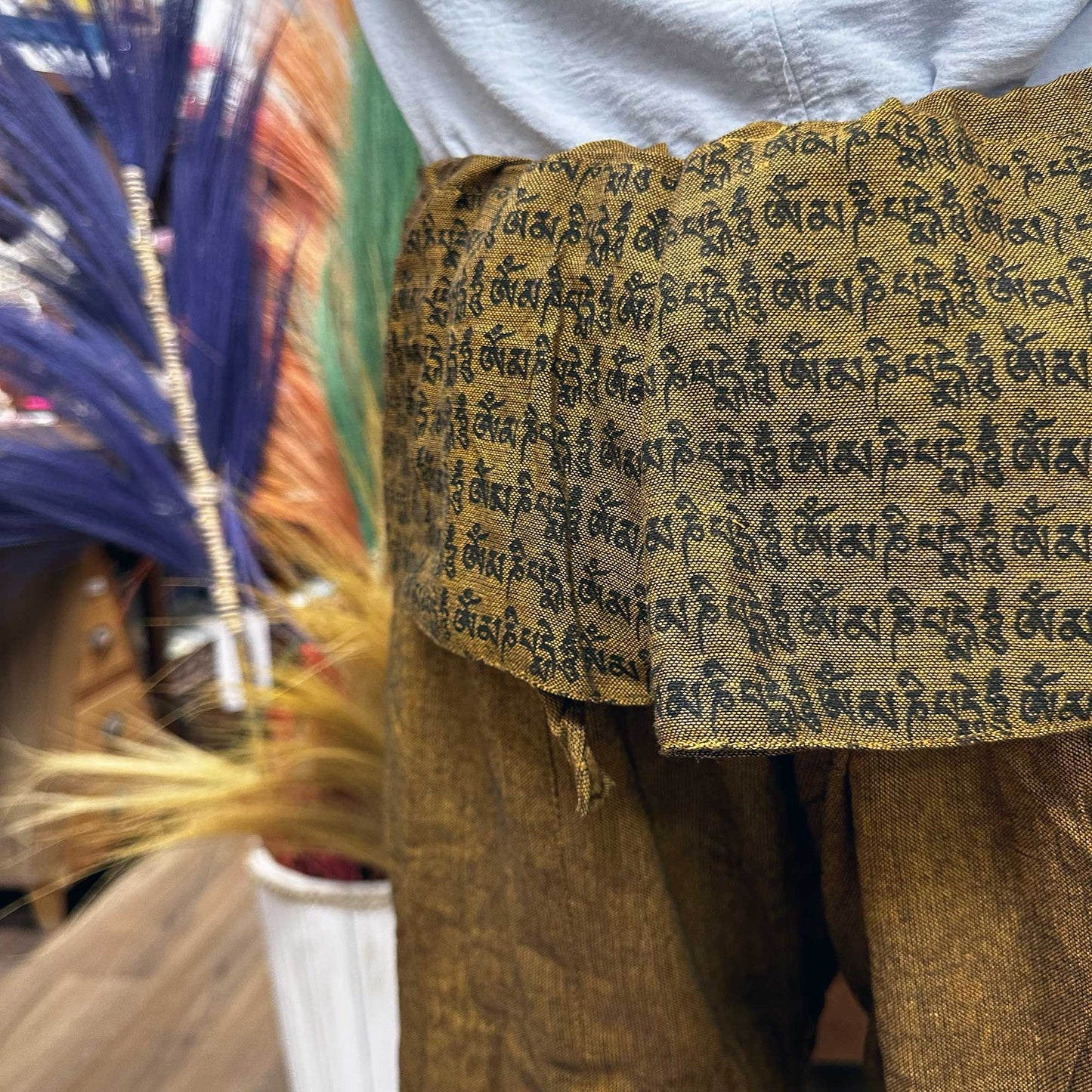 Jóga és fesztiválnadrág – thai halász mandala mantra narancssárga alapon