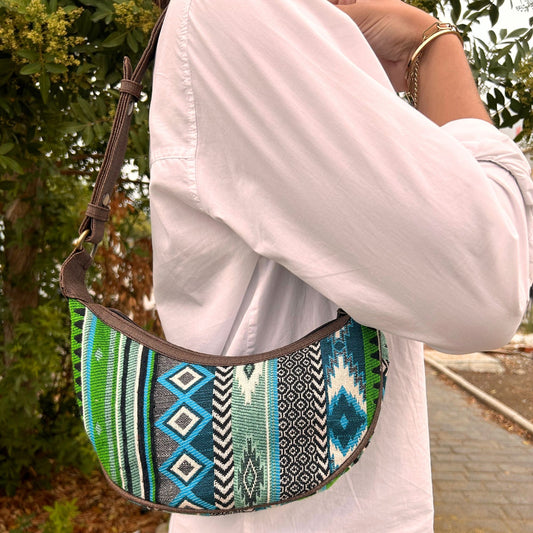 Jacquard Hobo táska - Élénkzöld árnyalatok (barna pánt)