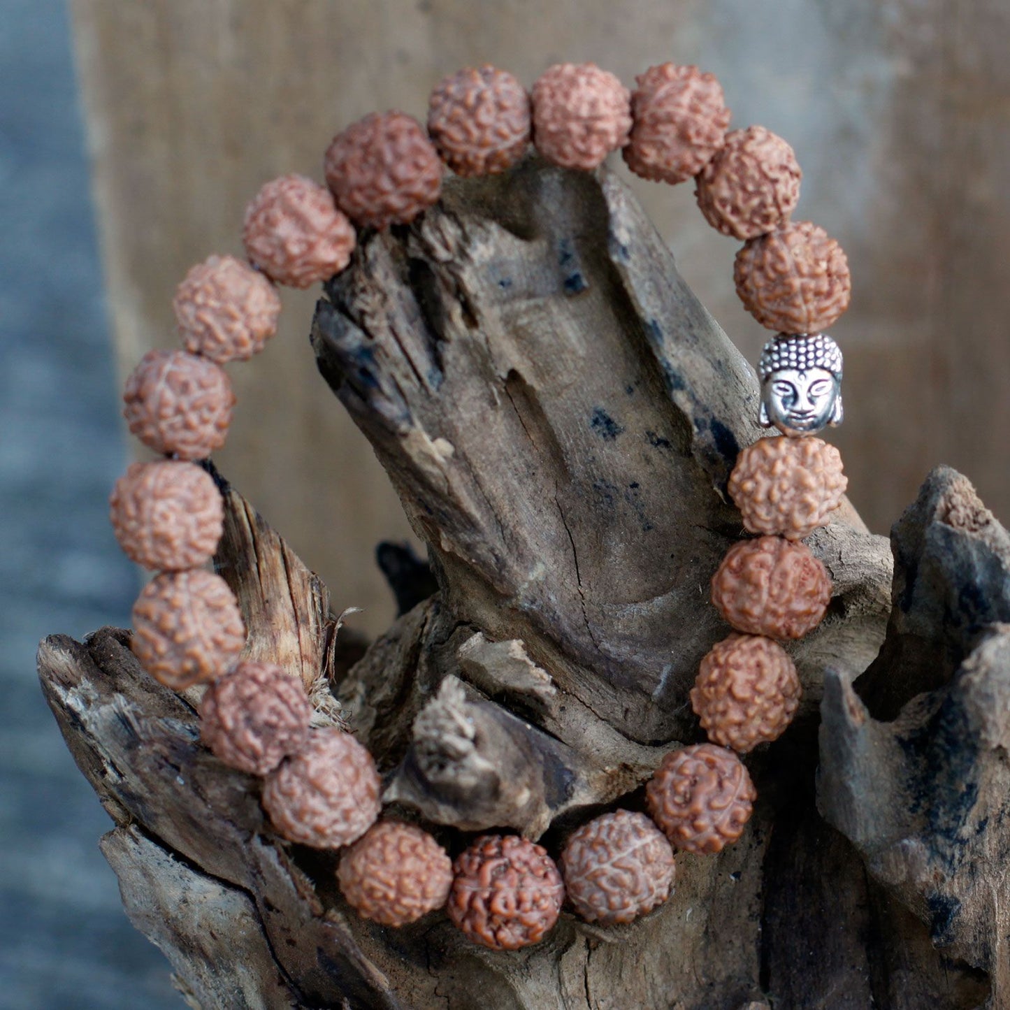 Rudraksha Buddha karkötő mala - barna